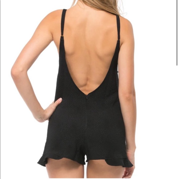 Beach Riot Romper - Picture 3 of 7